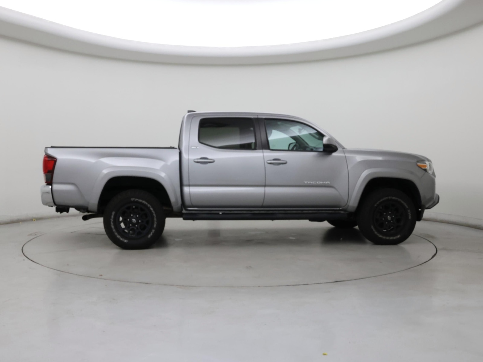 2021 Toyota Tacoma SR5 - Photo 8