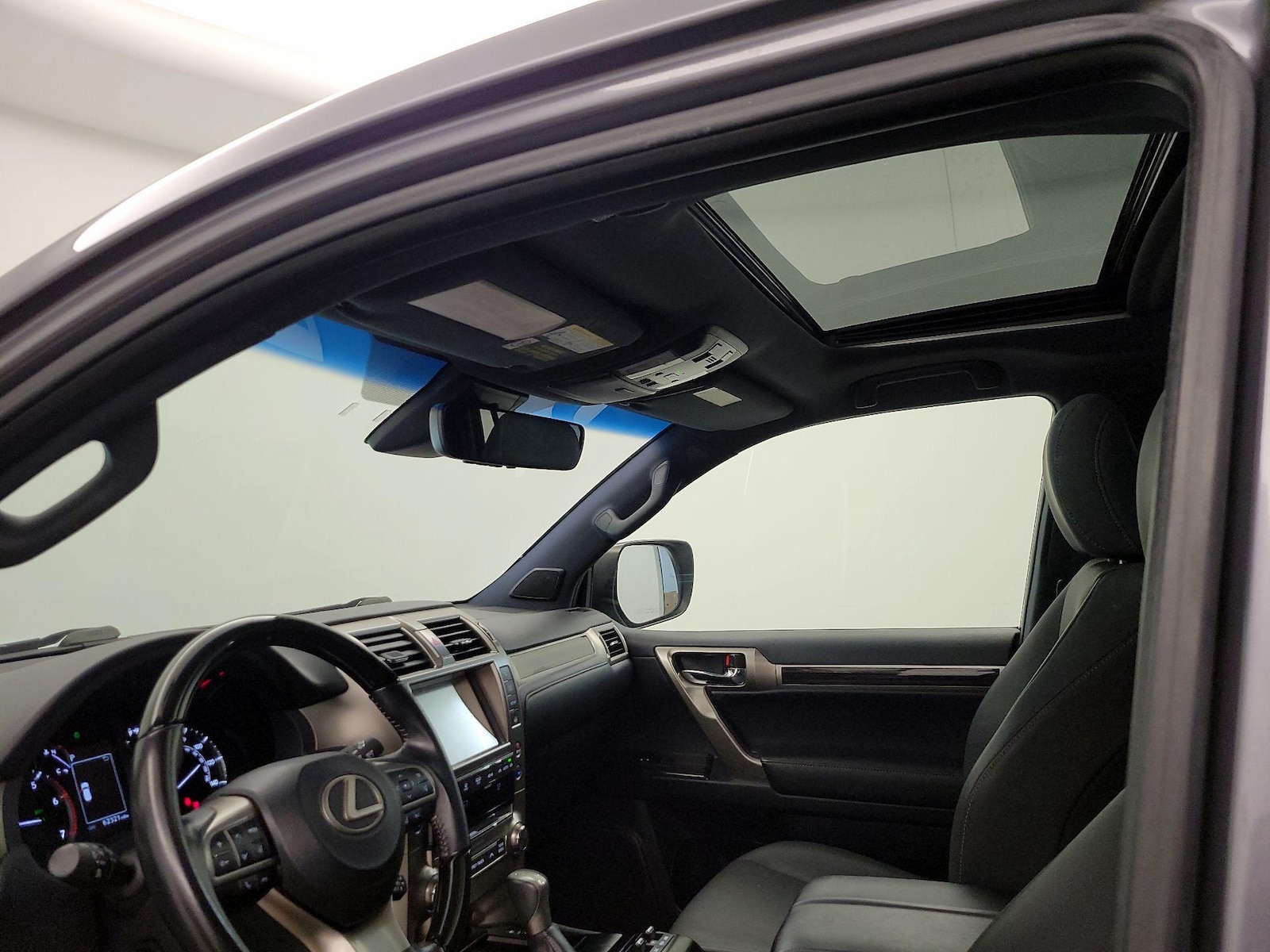 Sunroof(s) & Overhead Airbags