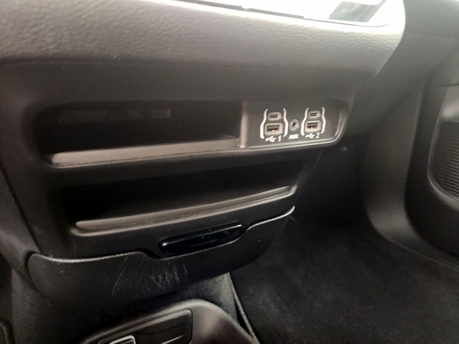 2023 Chrysler Pacifica Hybrid Touring L - Photo 17