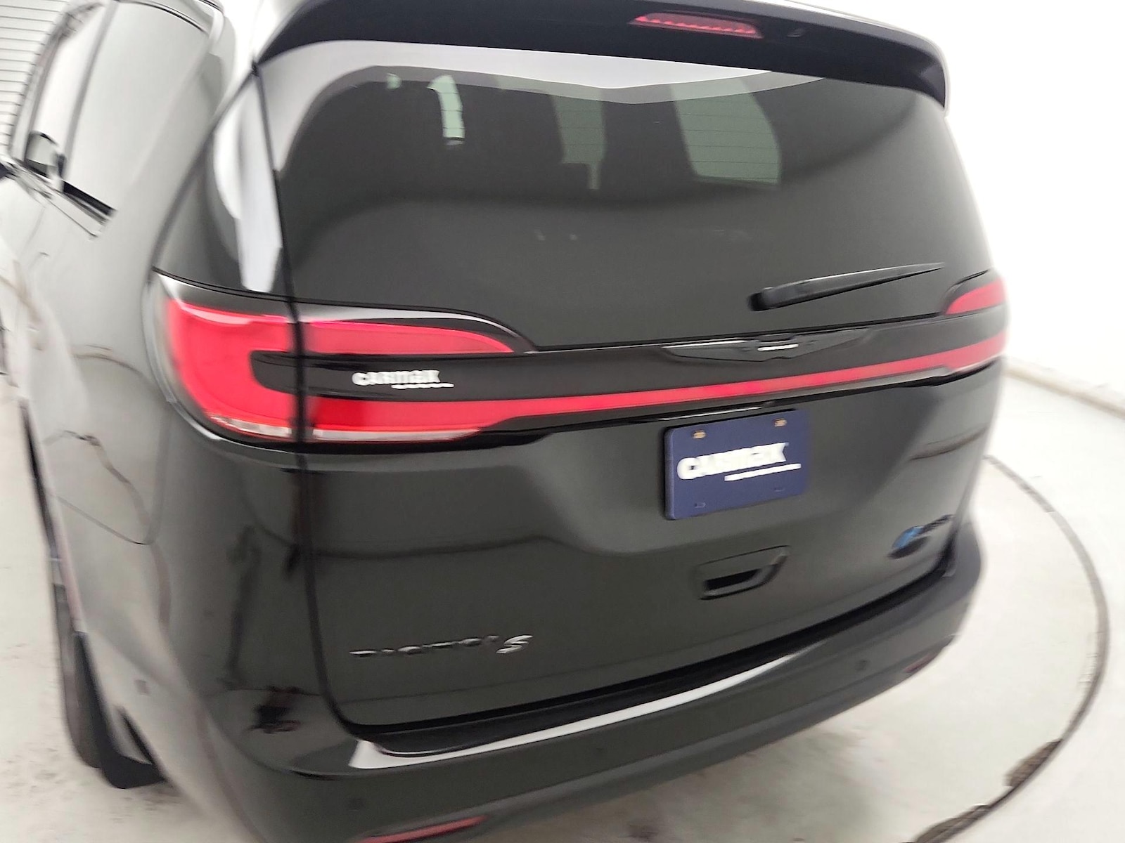 2023 Chrysler Pacifica Hybrid Touring L - Photo 6