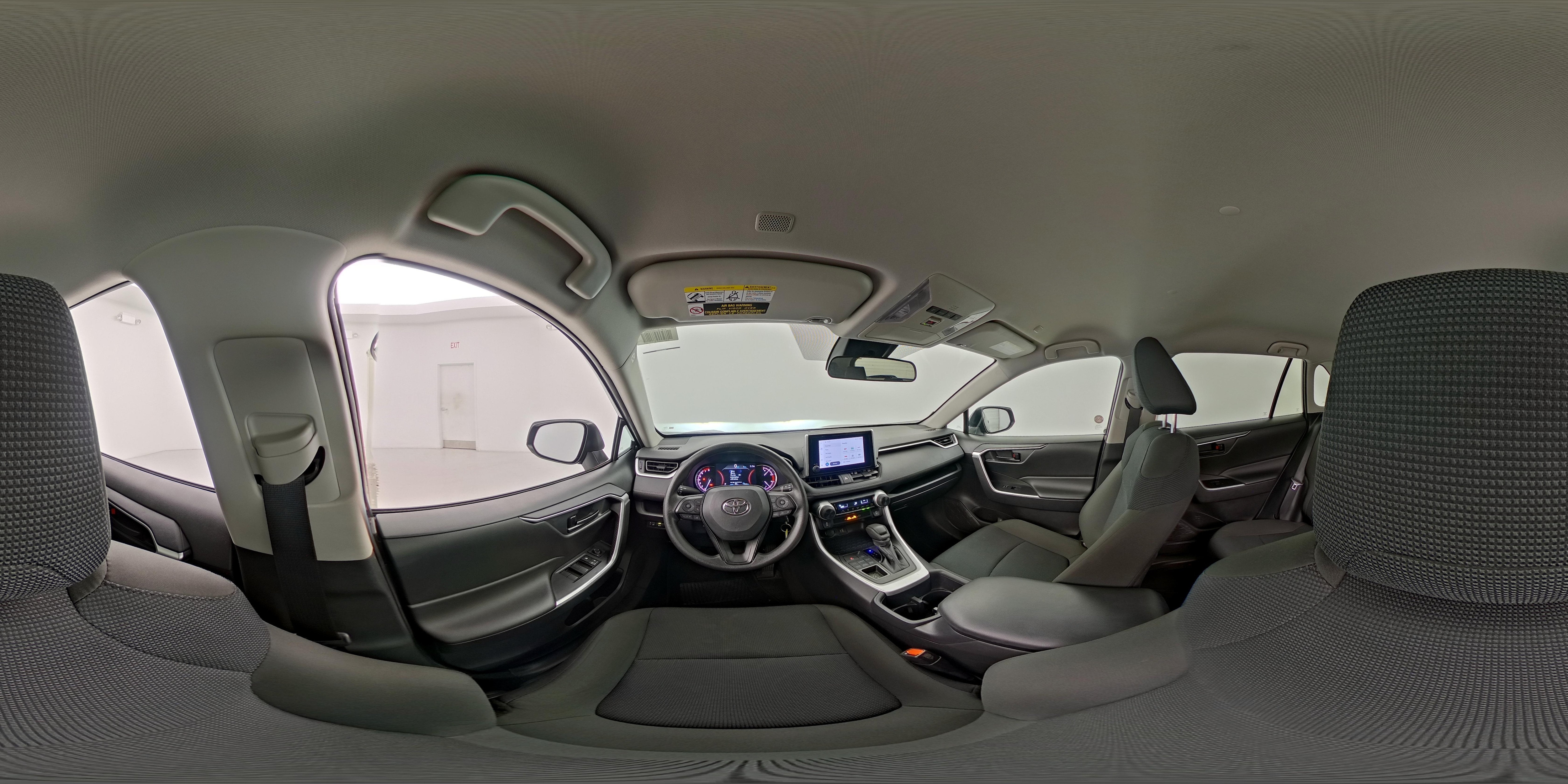 2025 Toyota RAV4 LE - Photo 27