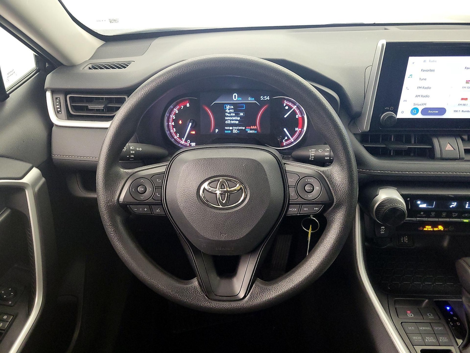 2025 Toyota RAV4 LE - Photo 11