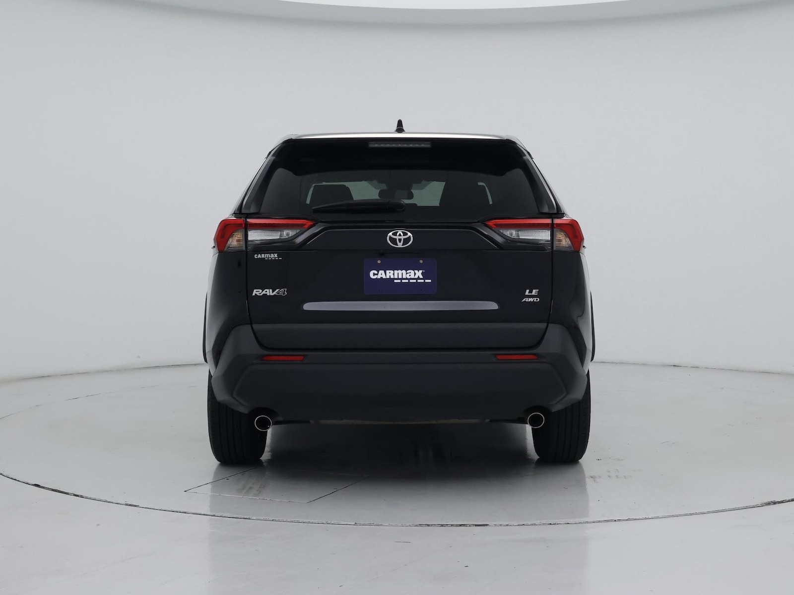 2025 Toyota RAV4 LE - Photo 7
