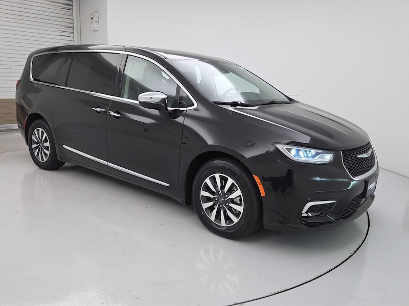 2023 Chrysler Pacifica Hybrid Limited