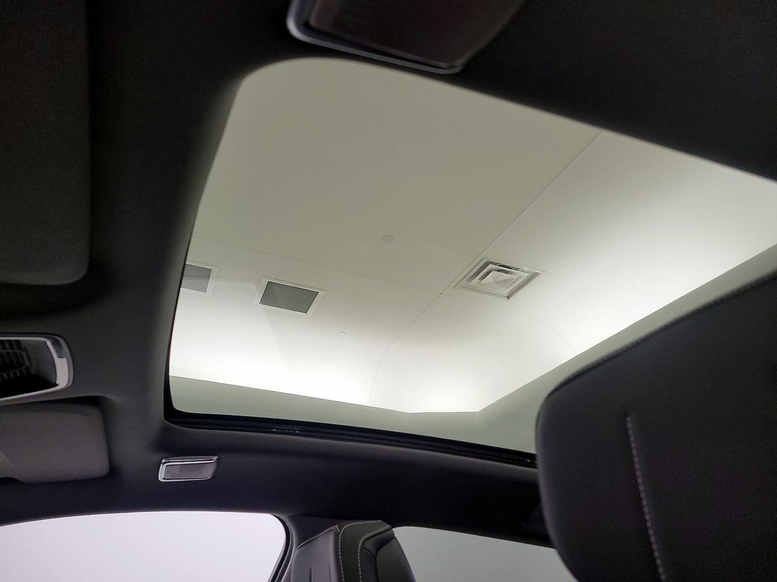 Skylight(s) & Overhead Airbags