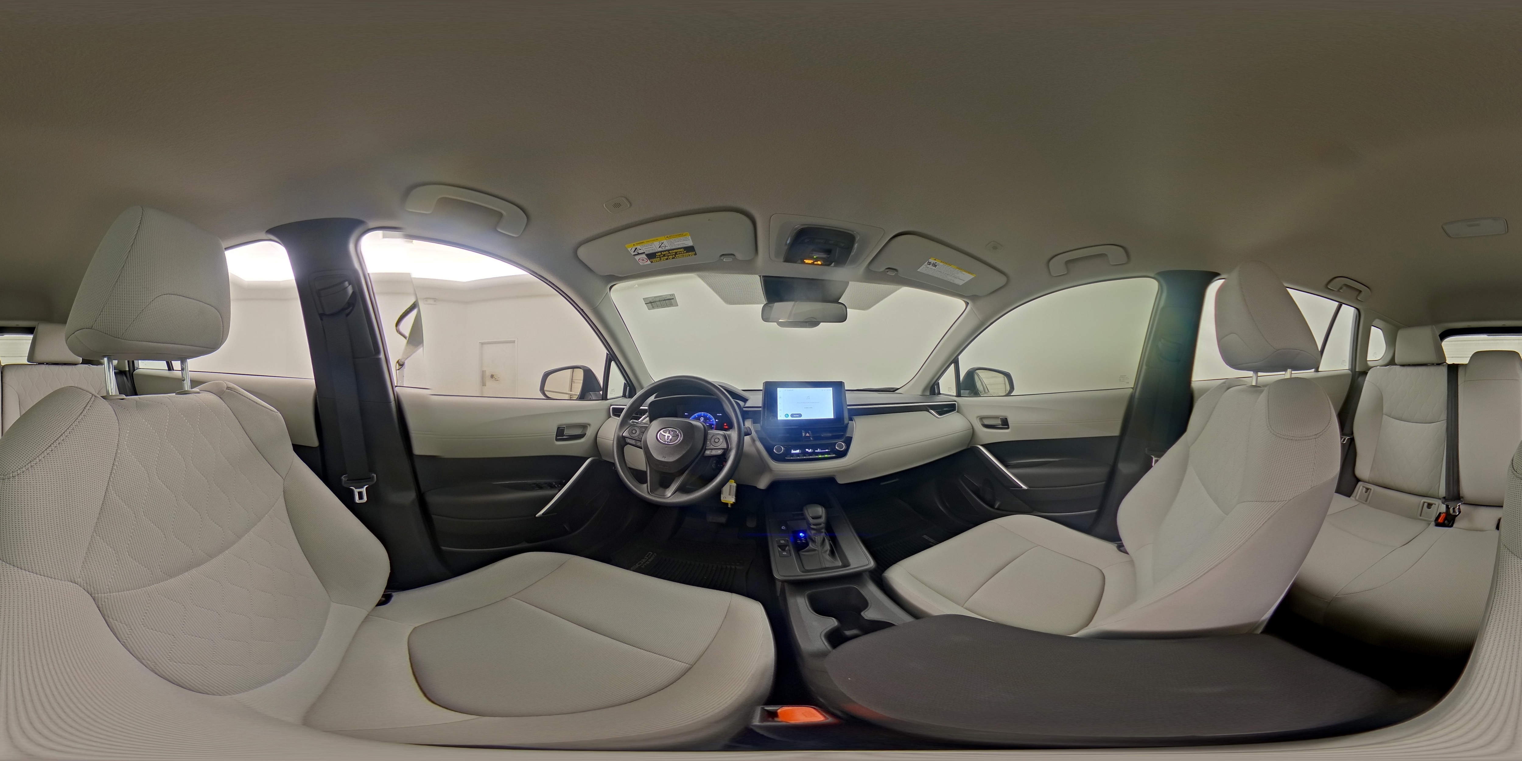 2026 Toyota Corolla Cross L - Photo 25