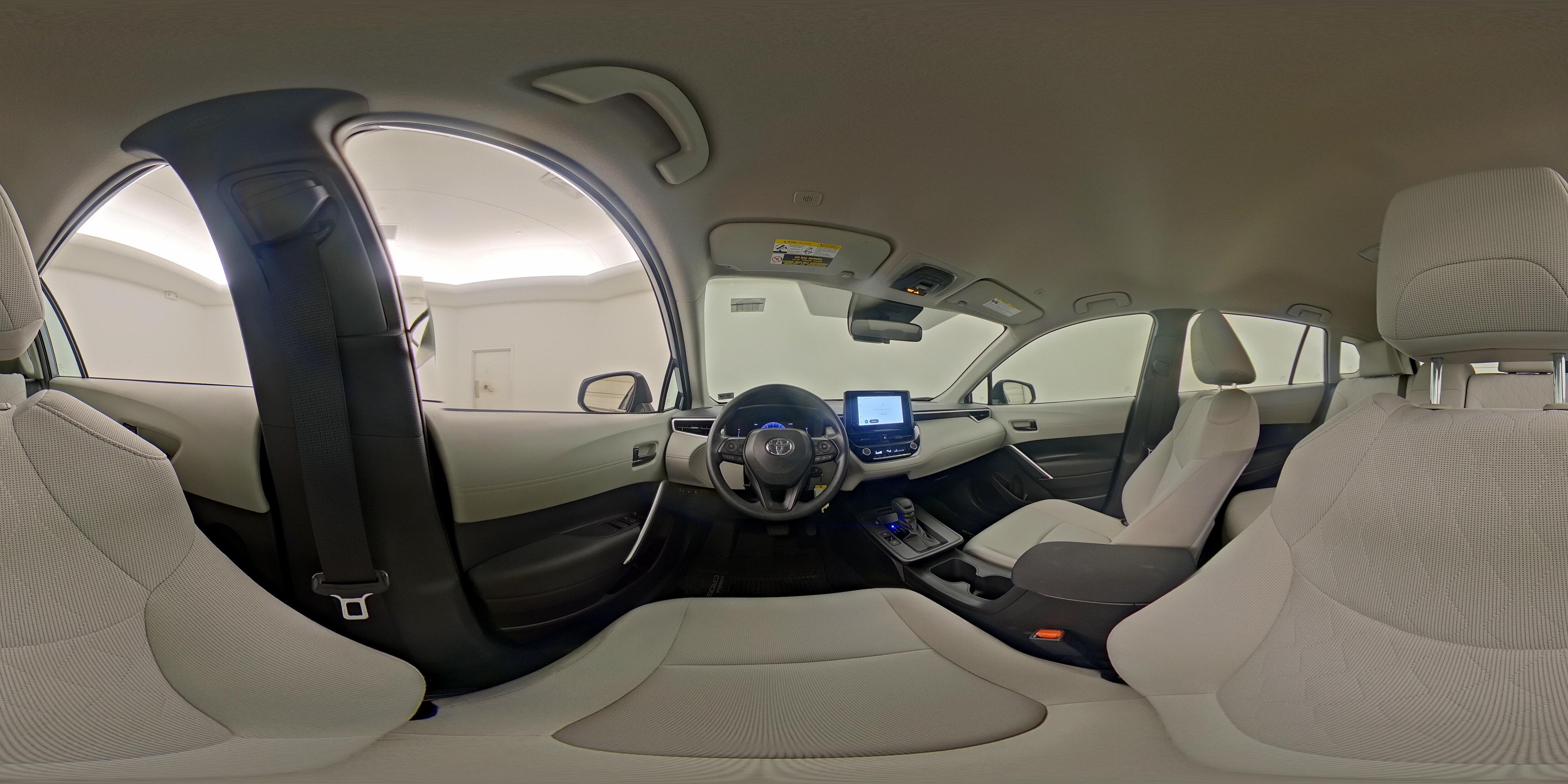 2026 Toyota Corolla Cross L - Photo 27