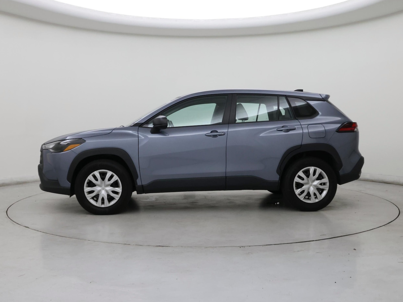 2026 Toyota Corolla Cross L - Photo 4