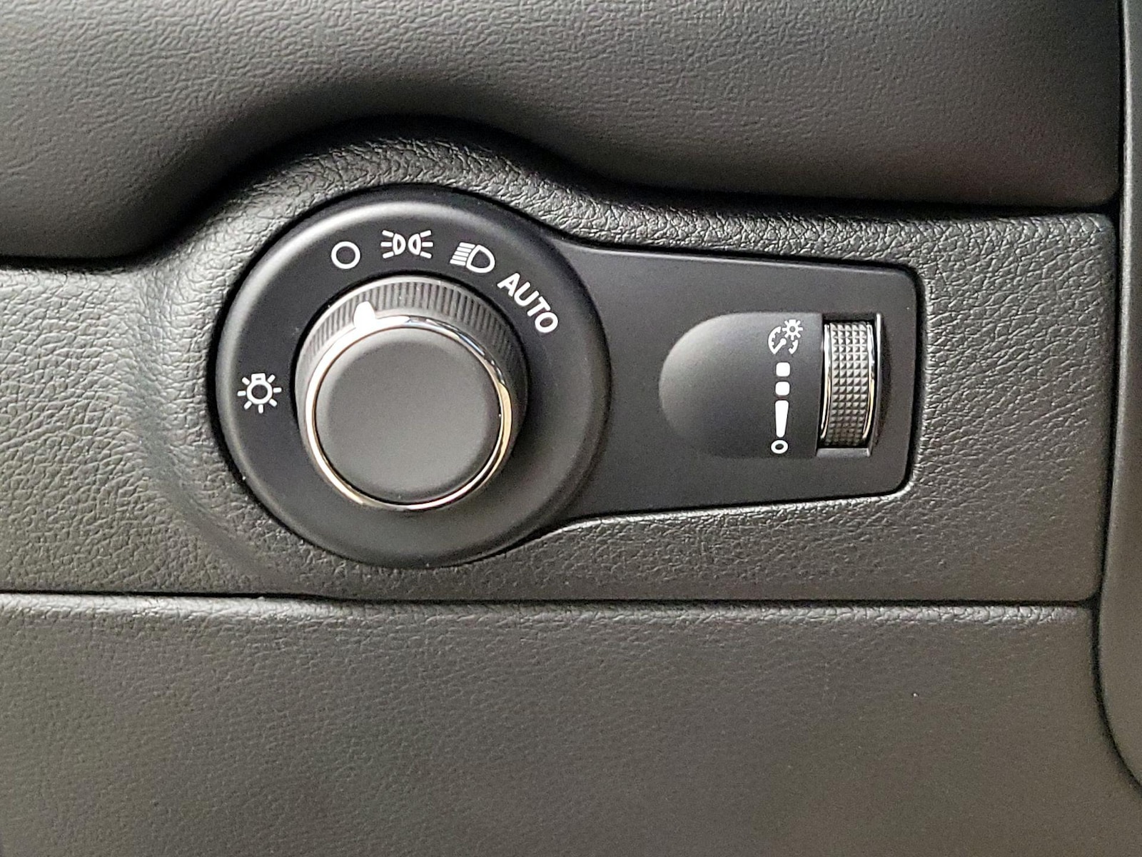 2025 Dodge Durango GT - Photo 14