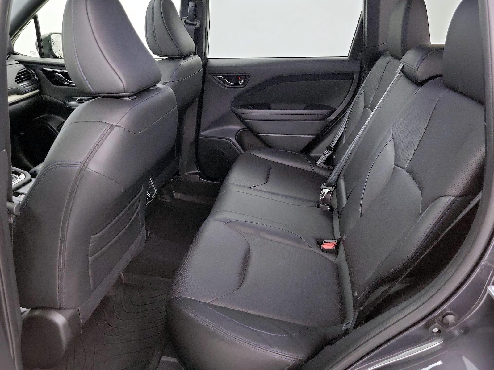 2025 Subaru Forester Limited - Photo 21