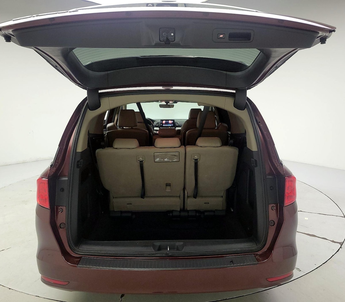 Trunk/Cargo (Seats Up)