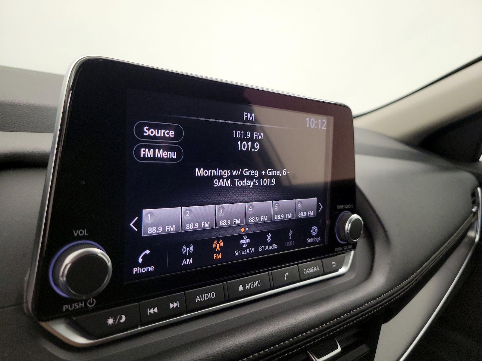 2024 Nissan Rogue SV - Photo 16