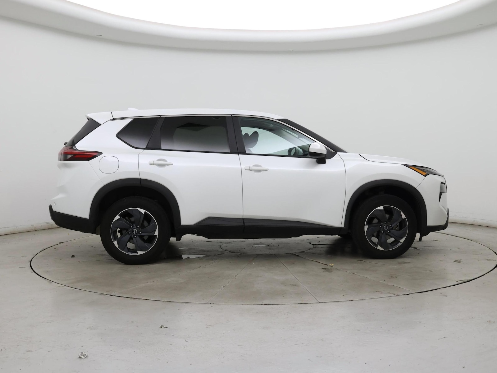 2024 Nissan Rogue SV - Photo 8
