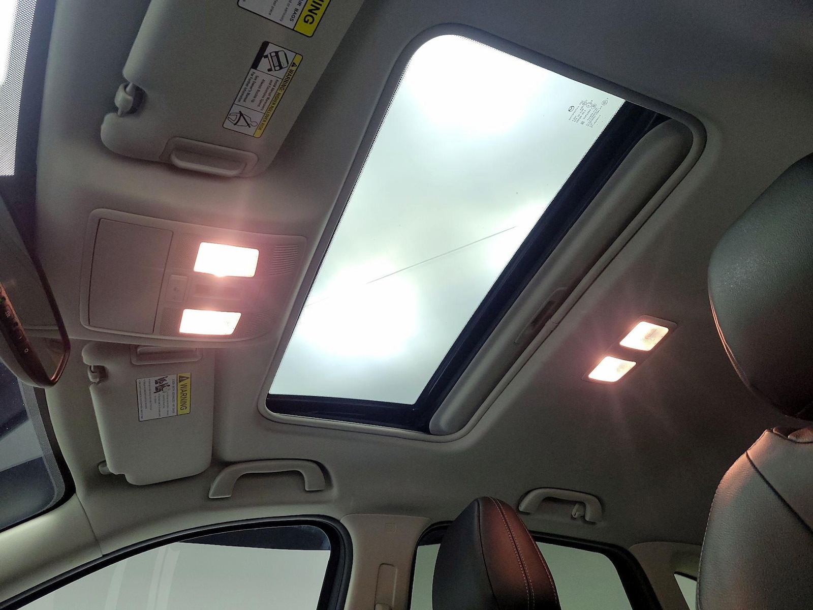 Sunroof(s) & Overhead Airbags