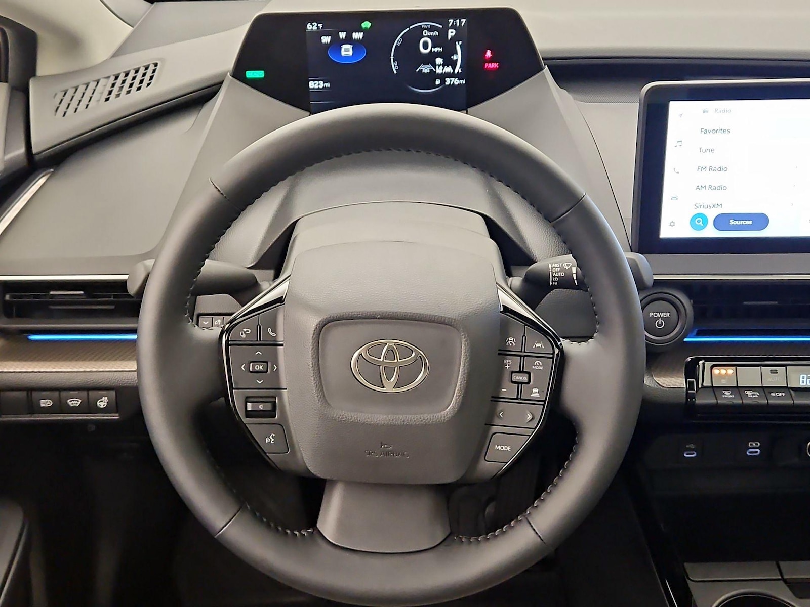 2026 Toyota Prius XLE - Photo 11