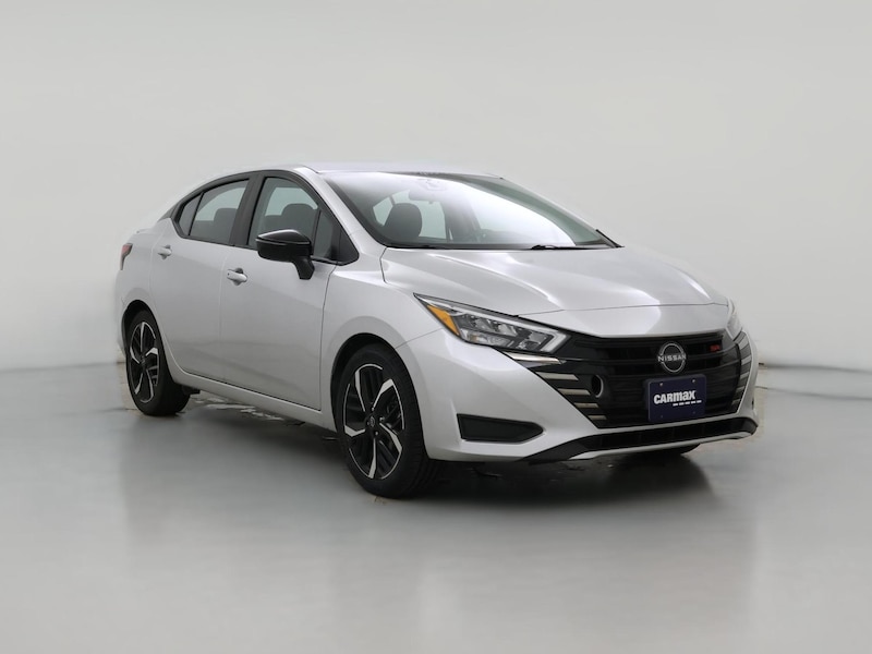 2024 Nissan Versa SR