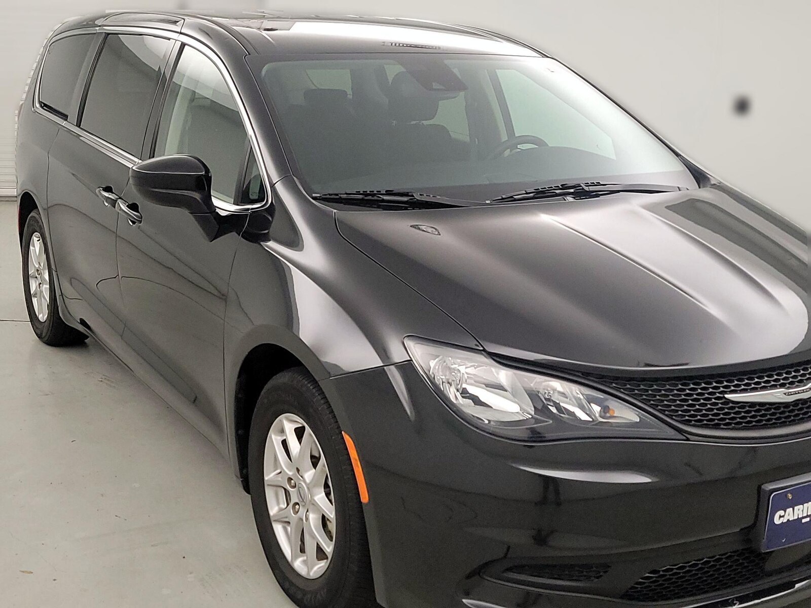 2023 Chrysler Voyager