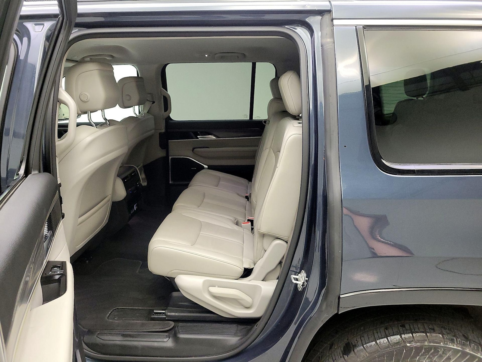 Rear Air Conditioning