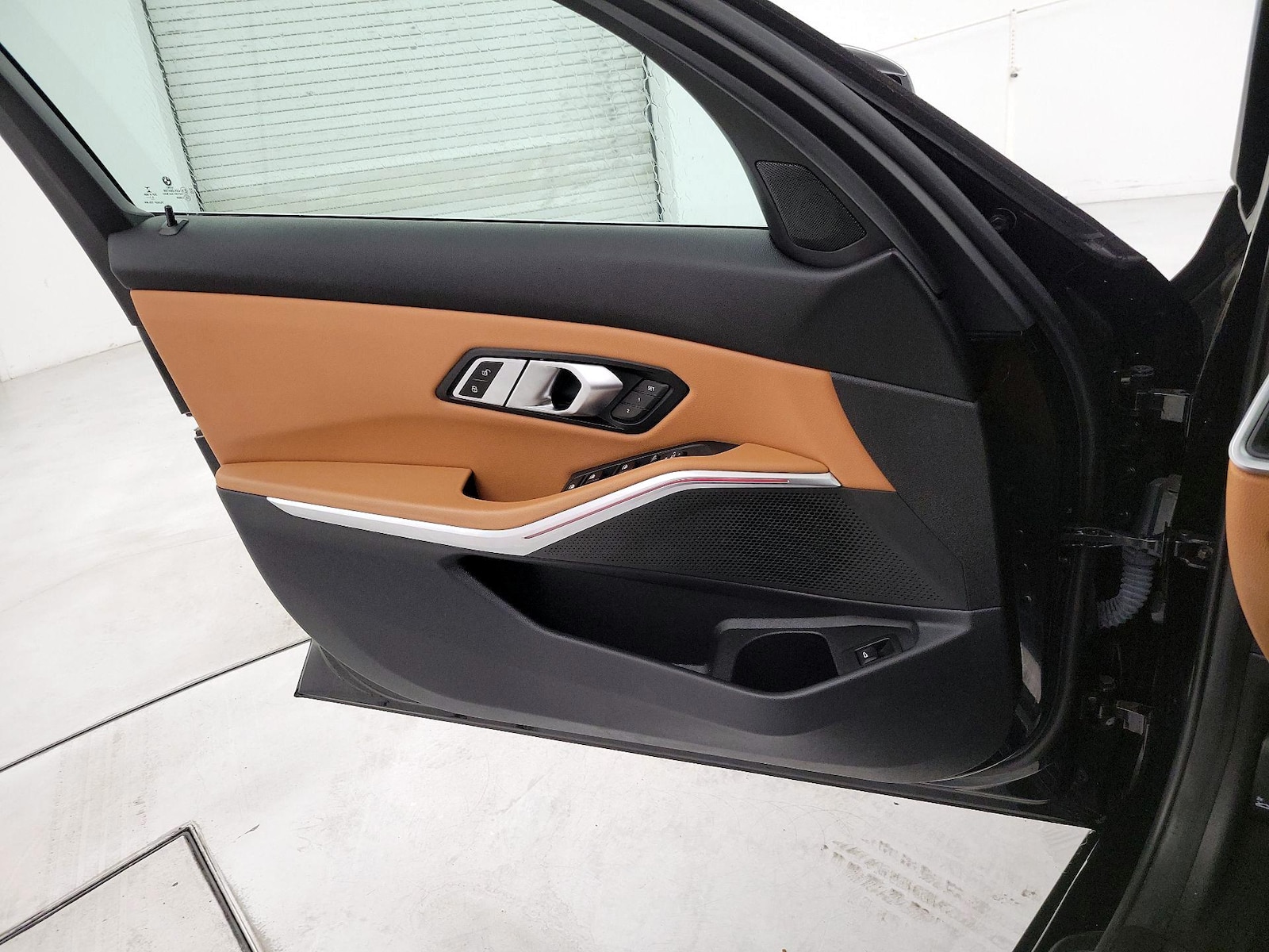 2022 BMW 3 Series 330i - Photo 14