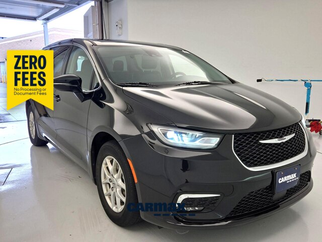 Black 2024 Chrysler Pacifica Minivan Front-Wheel Drive Automatic