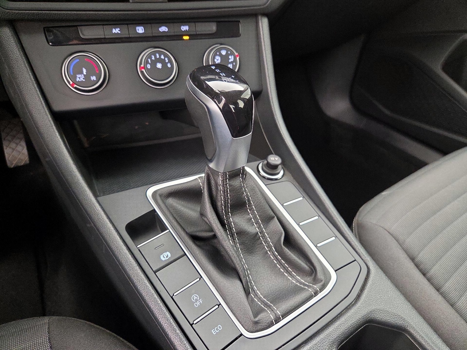 2024 Volkswagen Jetta S - Photo 18