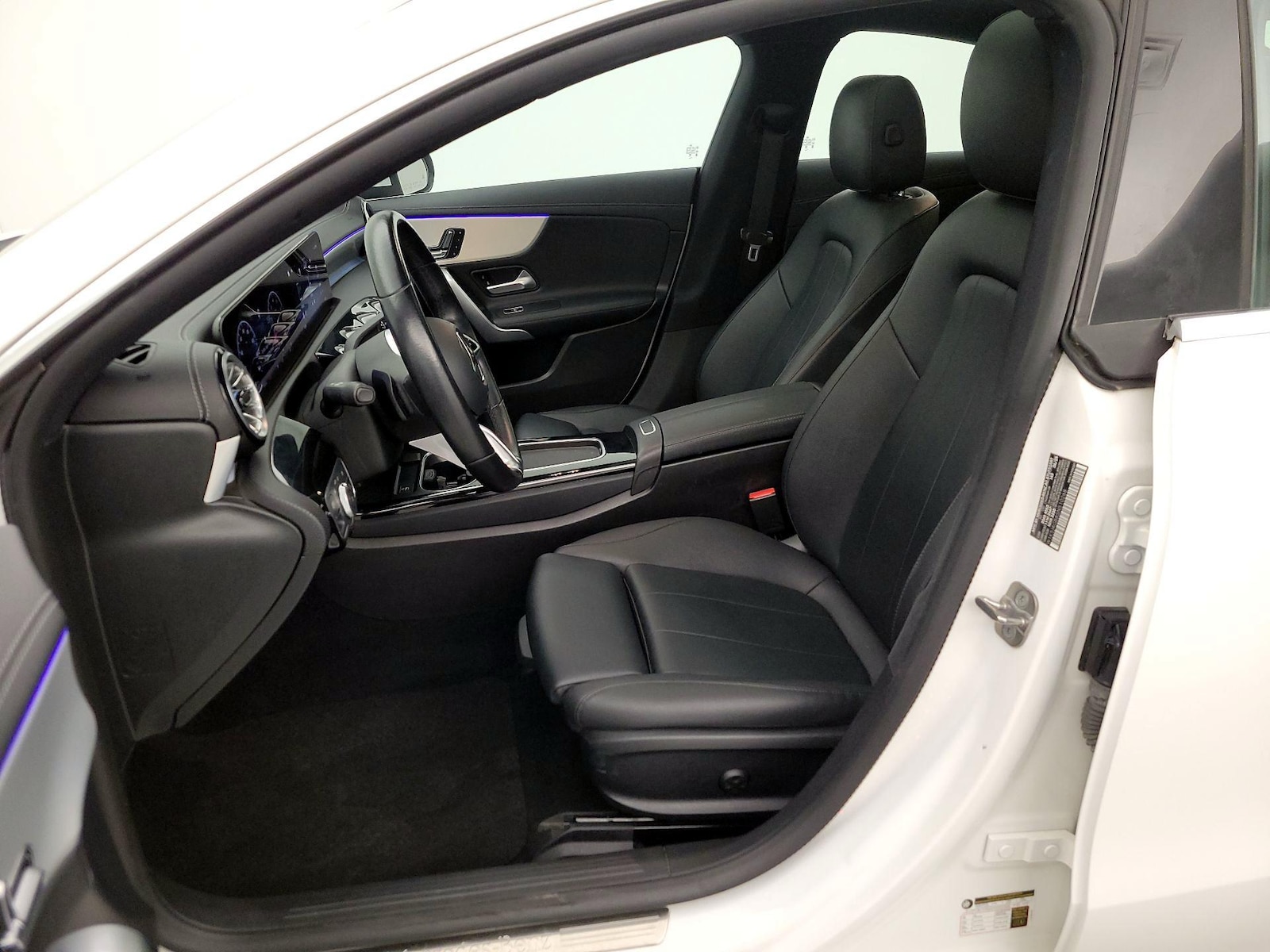 Power Seat(s) & Side Airbags