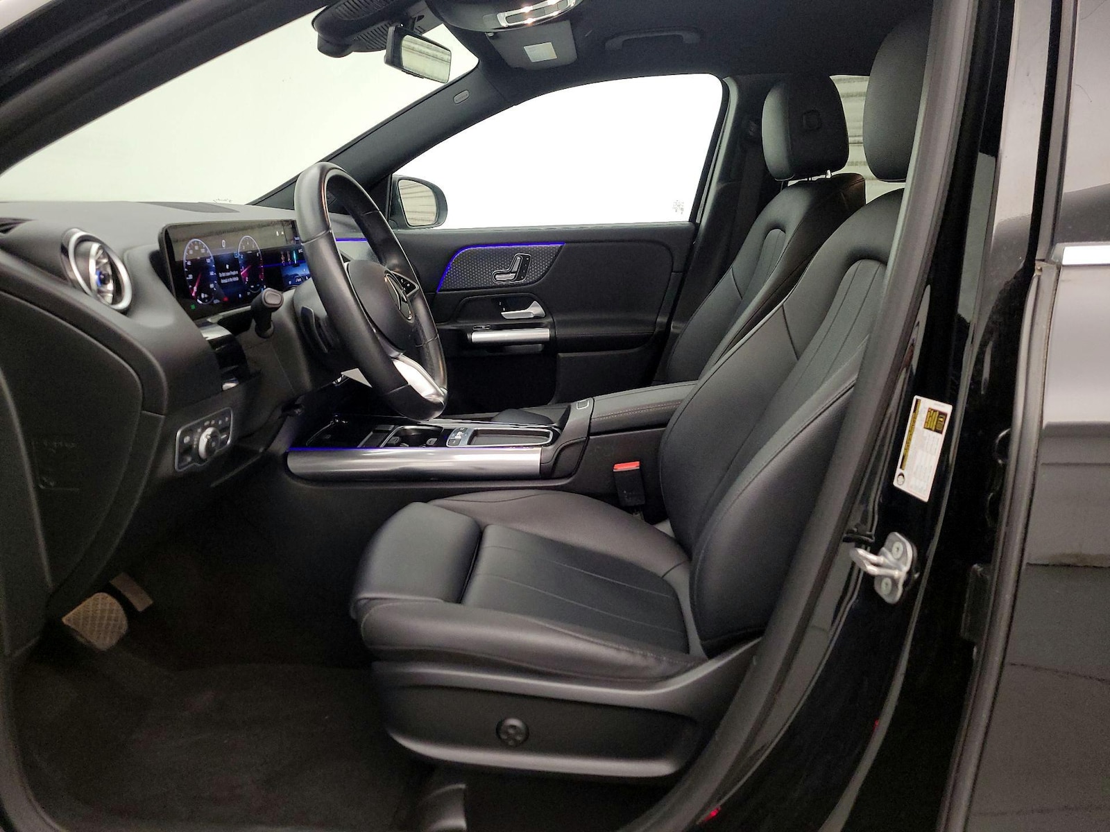 Side Airbags & Leatherette Seats