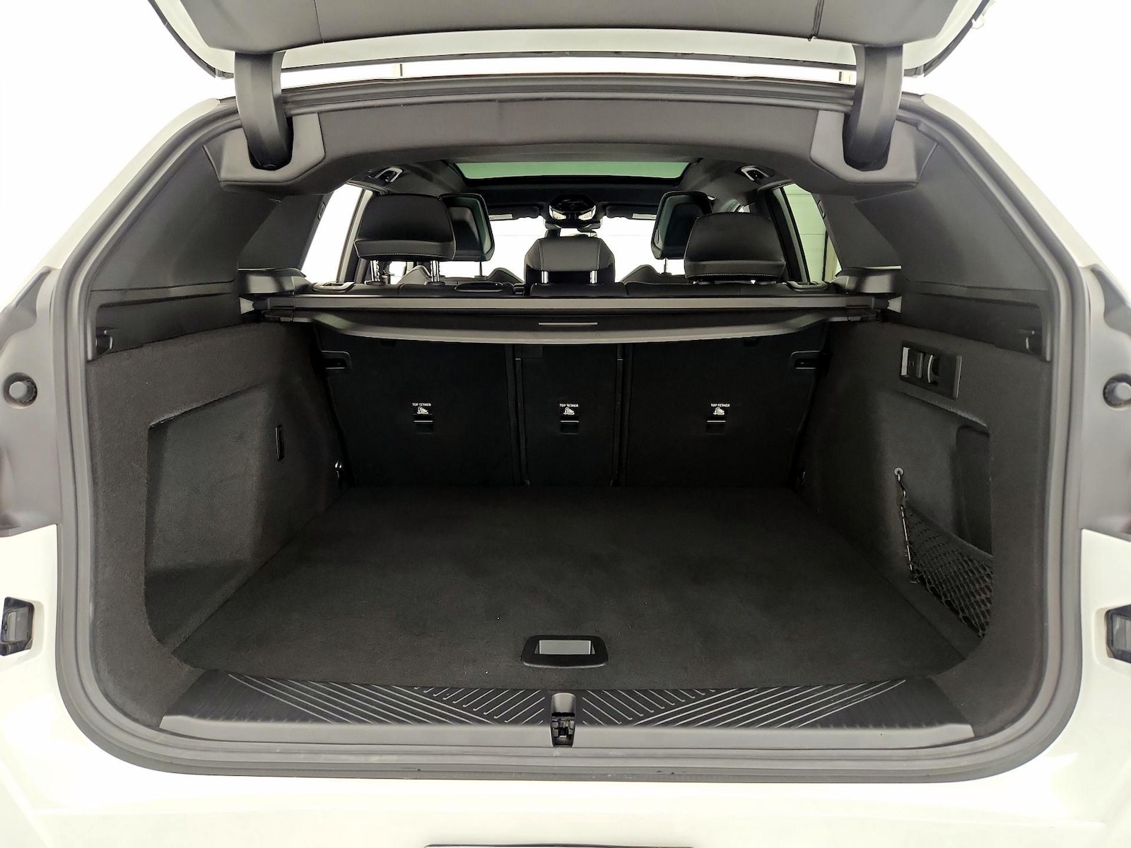 2026 BMW X3 30 - Photo 21