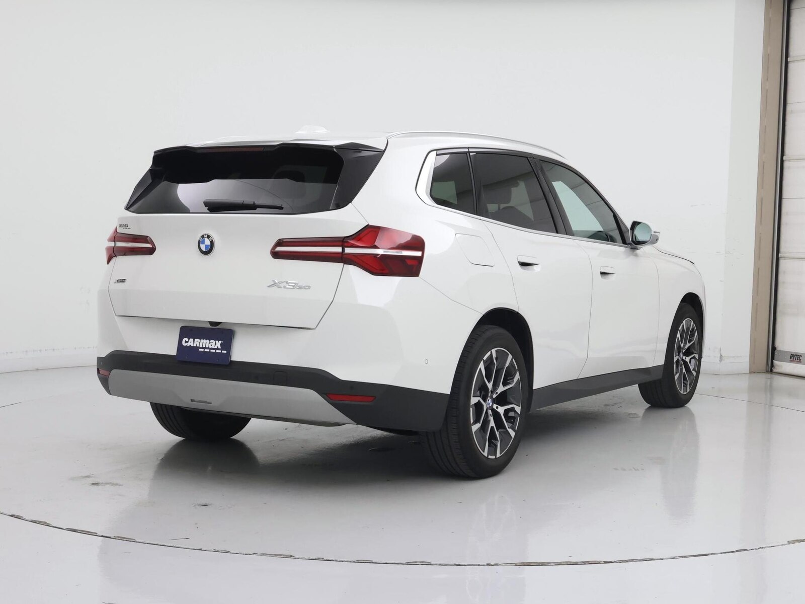 2026 BMW X3 30 - Photo 9