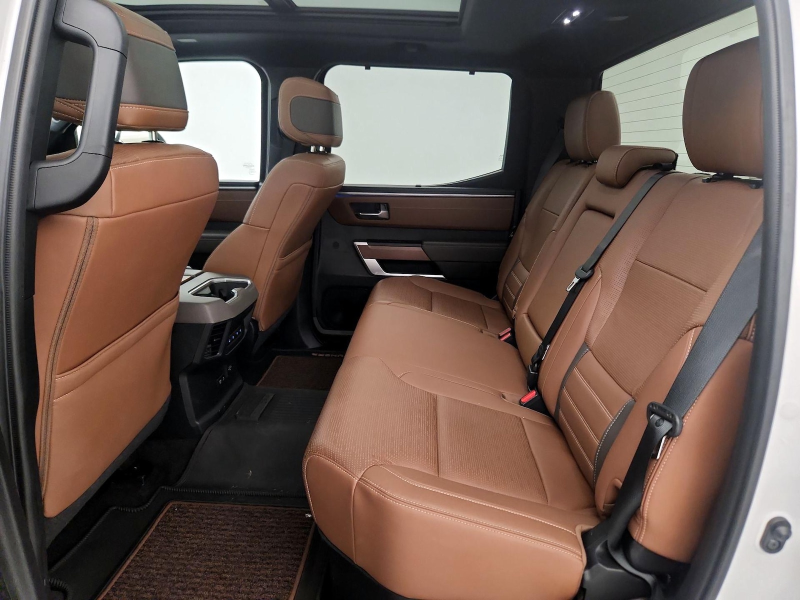 Rear A/C Seat(s)