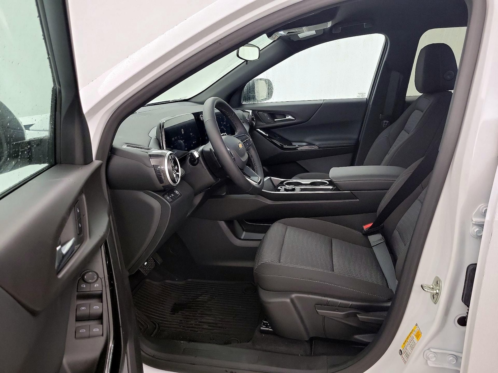 2027 Chevrolet Equinox LT - Photo 12