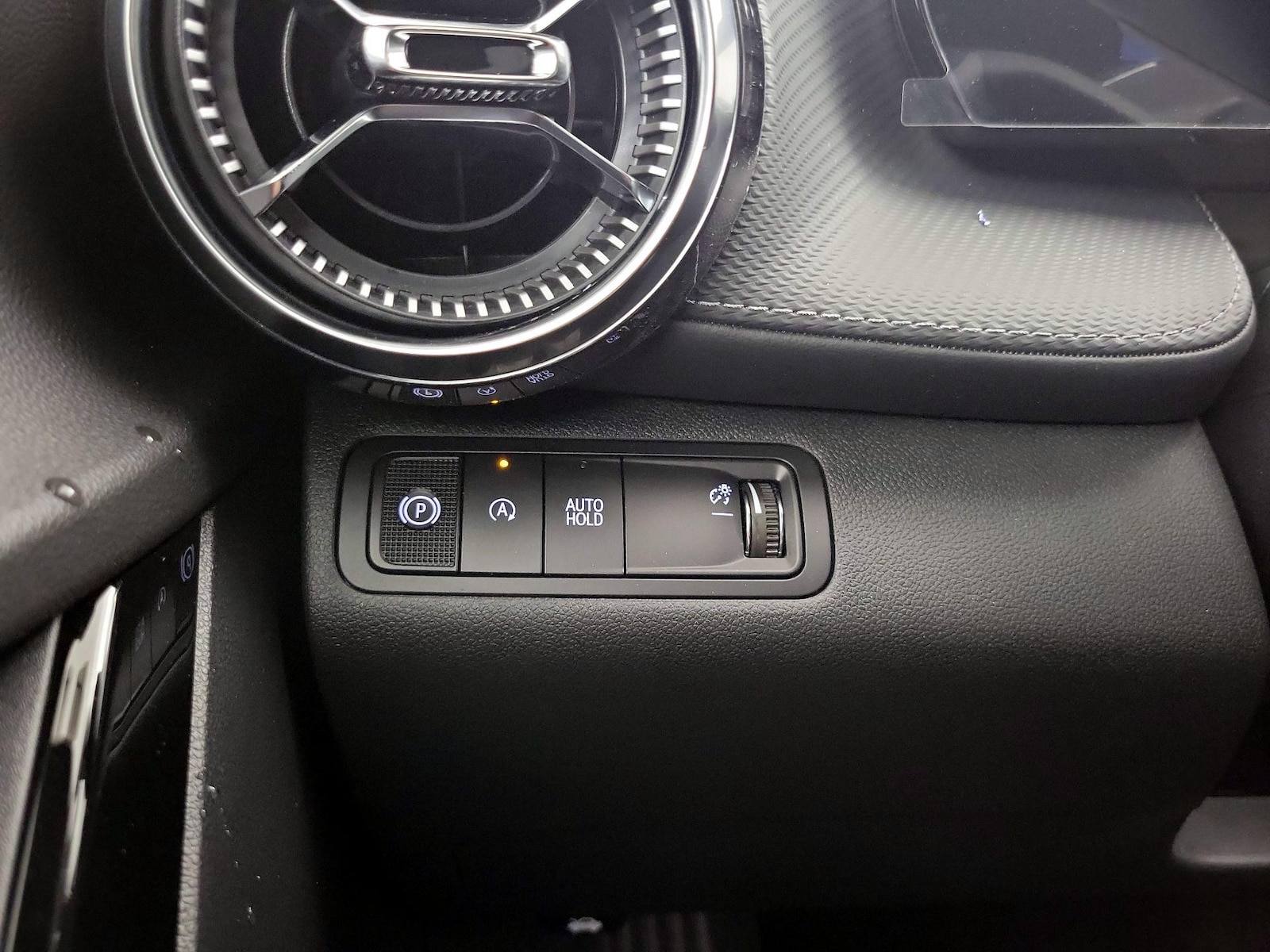 2027 Chevrolet Equinox LT - Photo 14