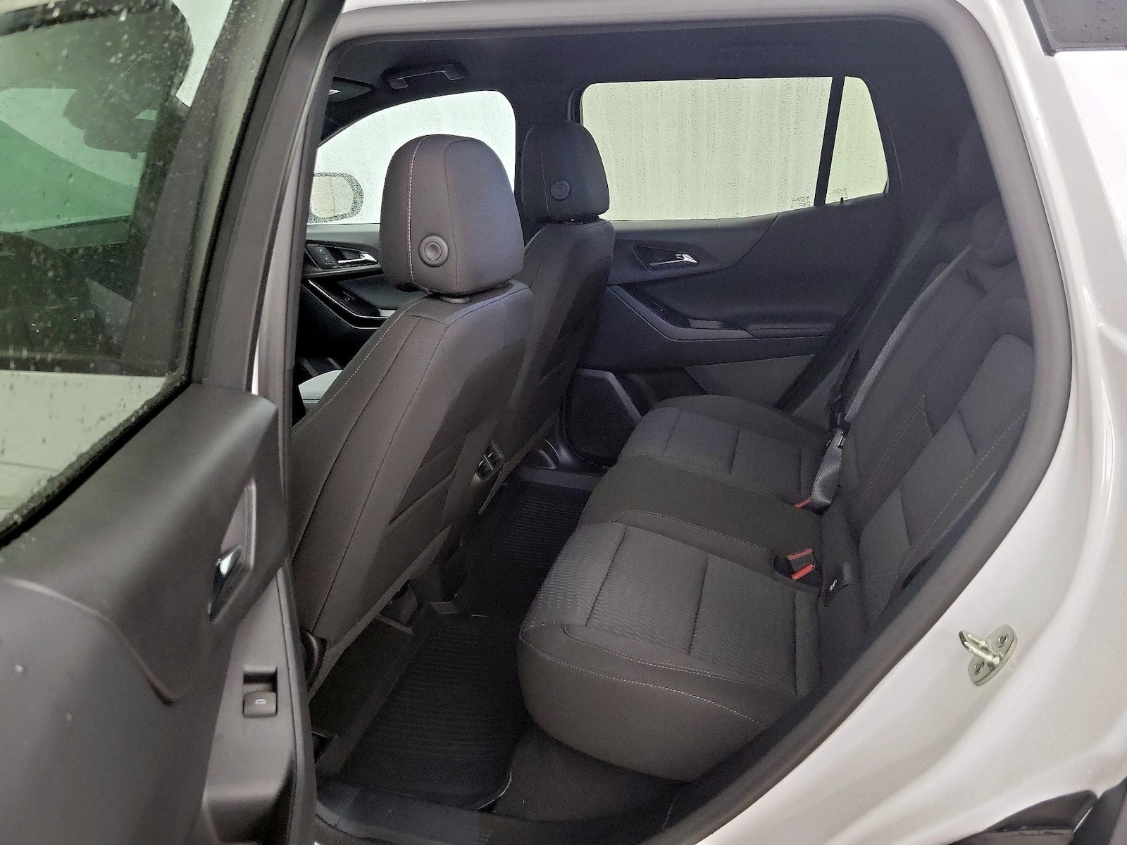 2027 Chevrolet Equinox LT - Photo 21