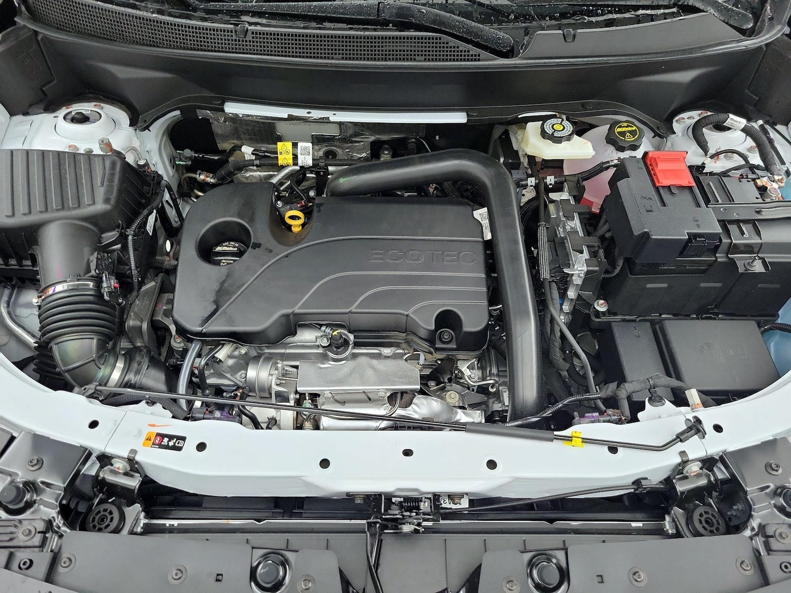 2027 Chevrolet Equinox LT - Photo 23