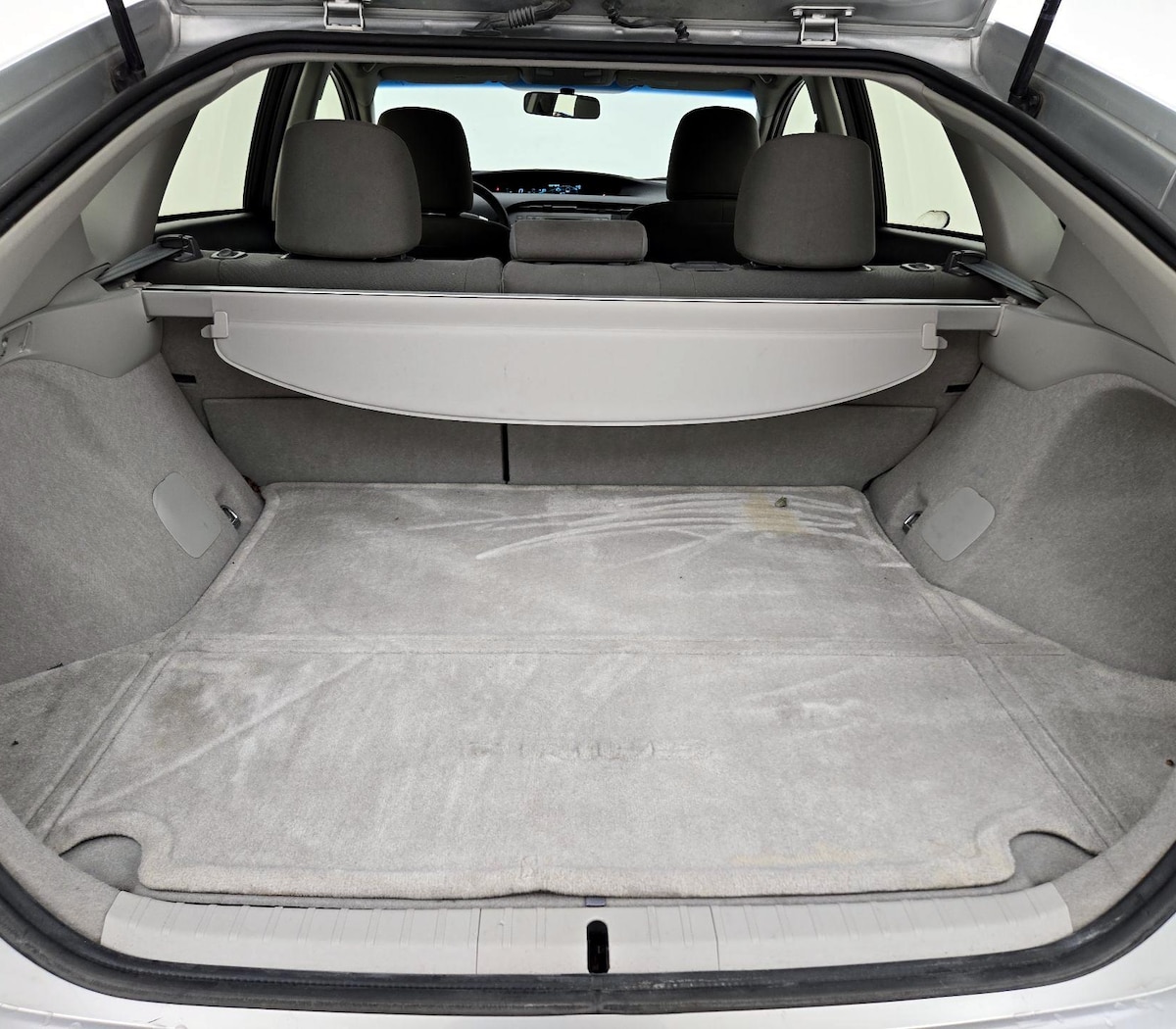 Trunk/Cargo (Seats Up)