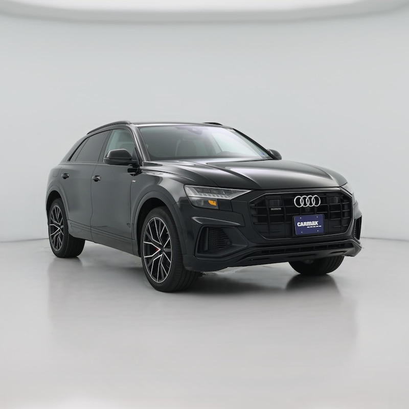 2023 Audi Q8 Premium Plus