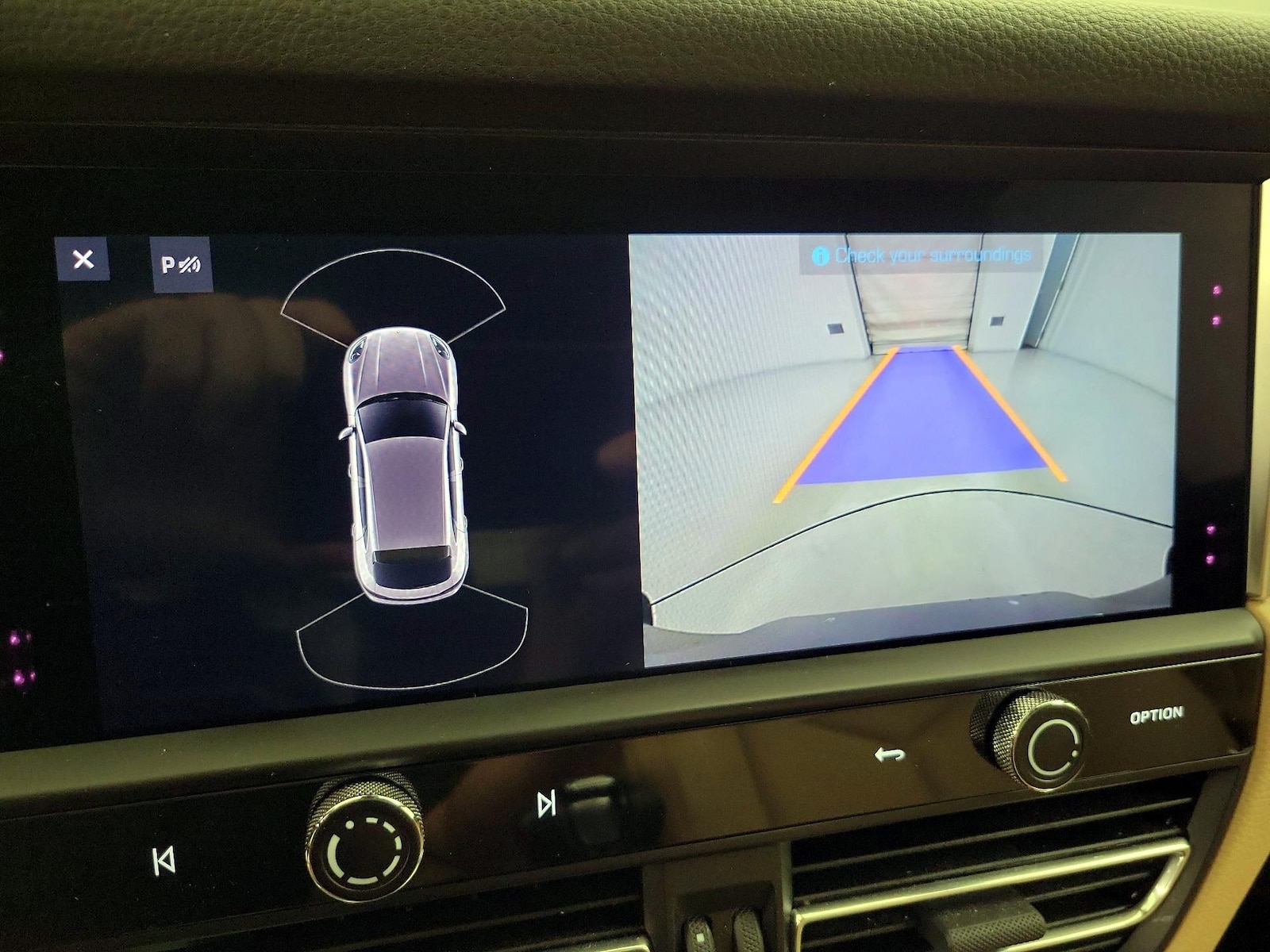 2022 Porsche Macan S - Photo 16