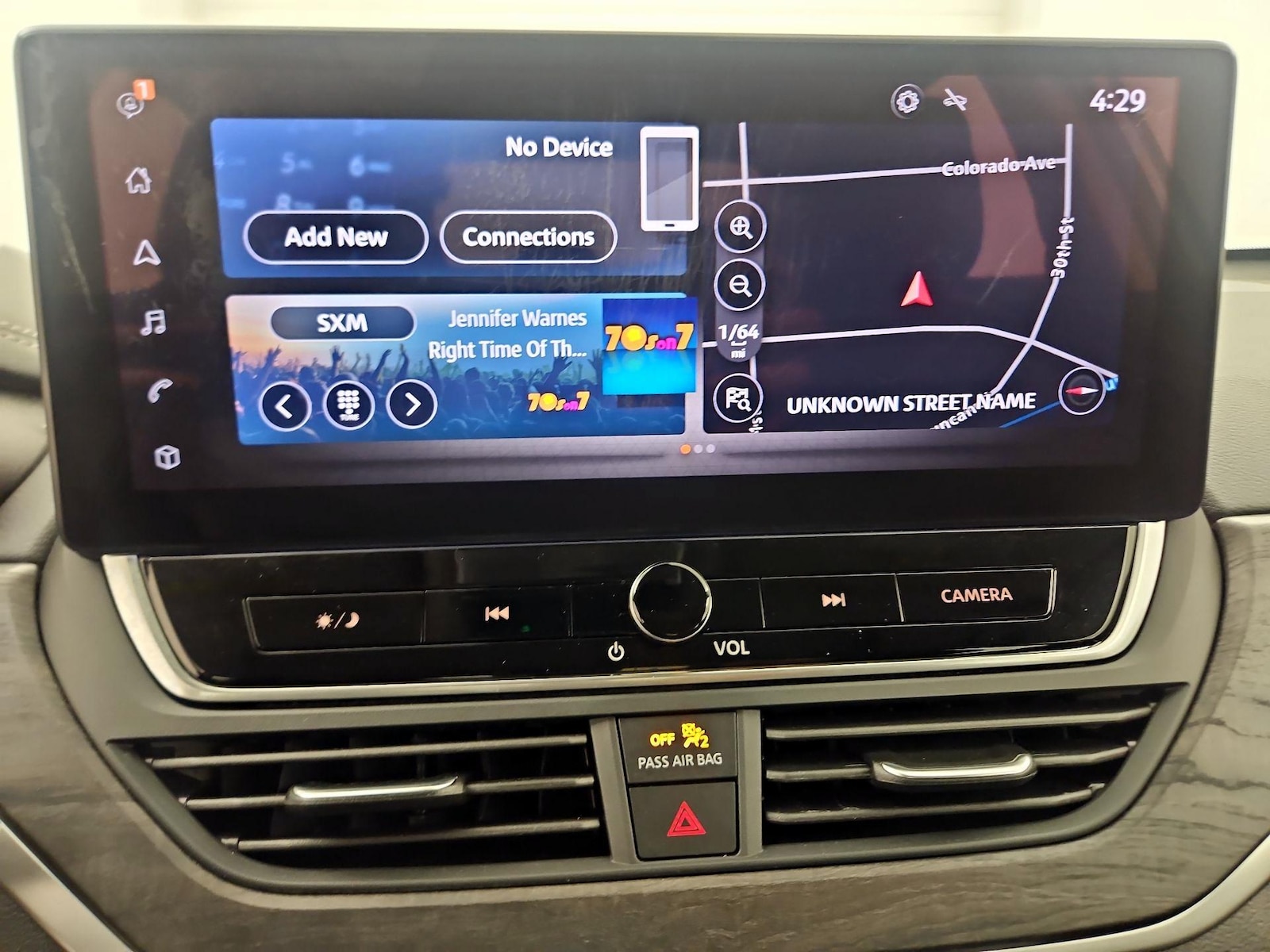 2025 Nissan Altima SL - Photo 15