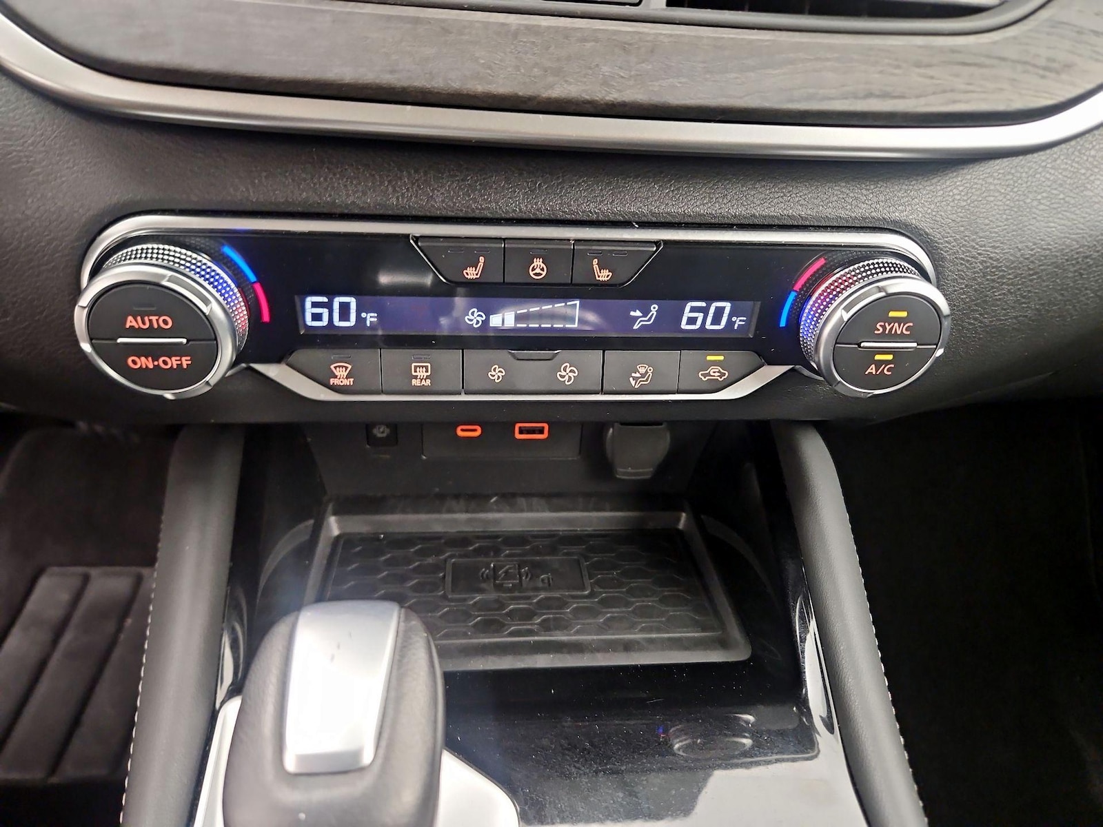 2025 Nissan Altima SL - Photo 16