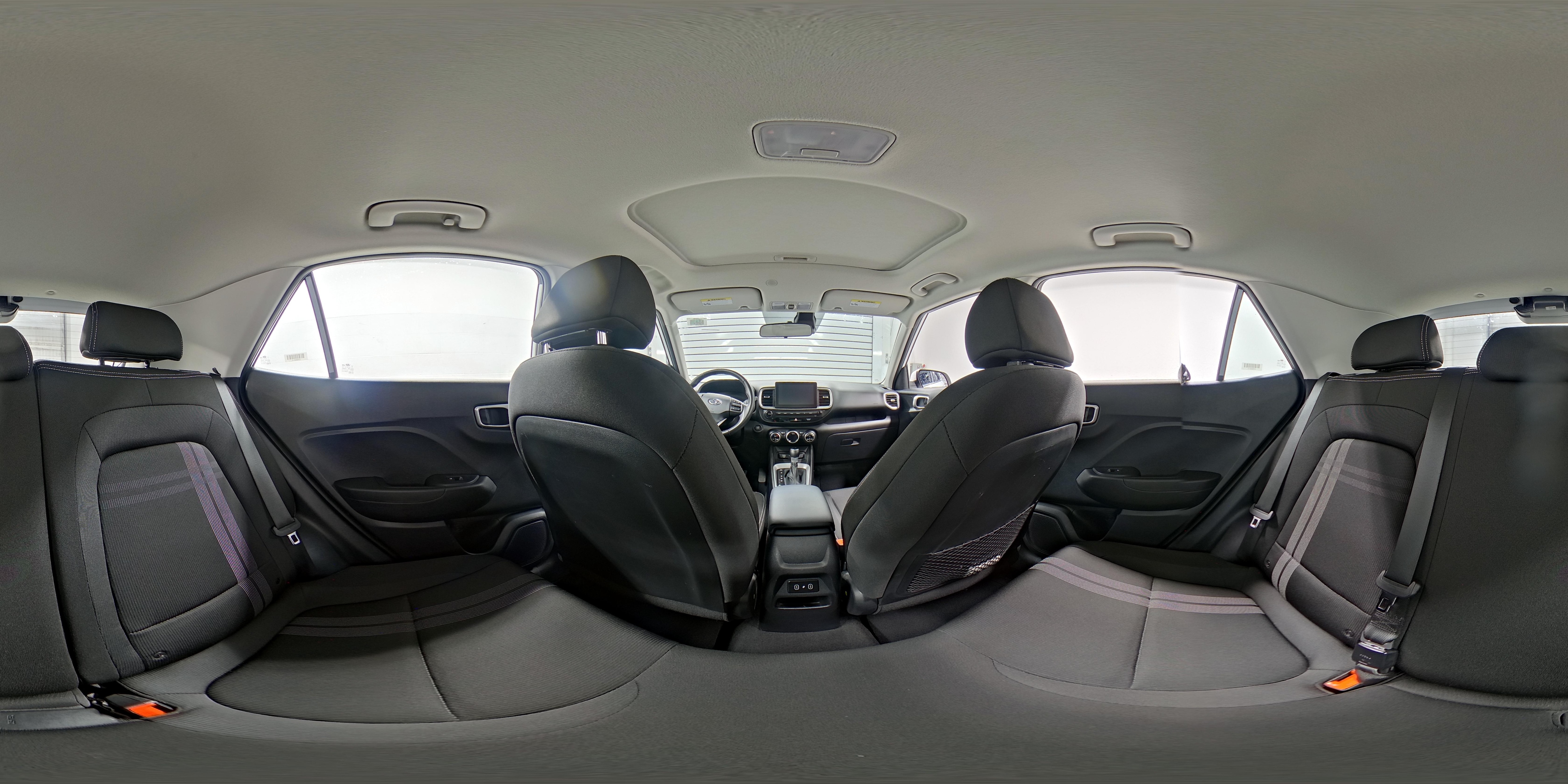 2025 Hyundai Venue SEL - Photo 21