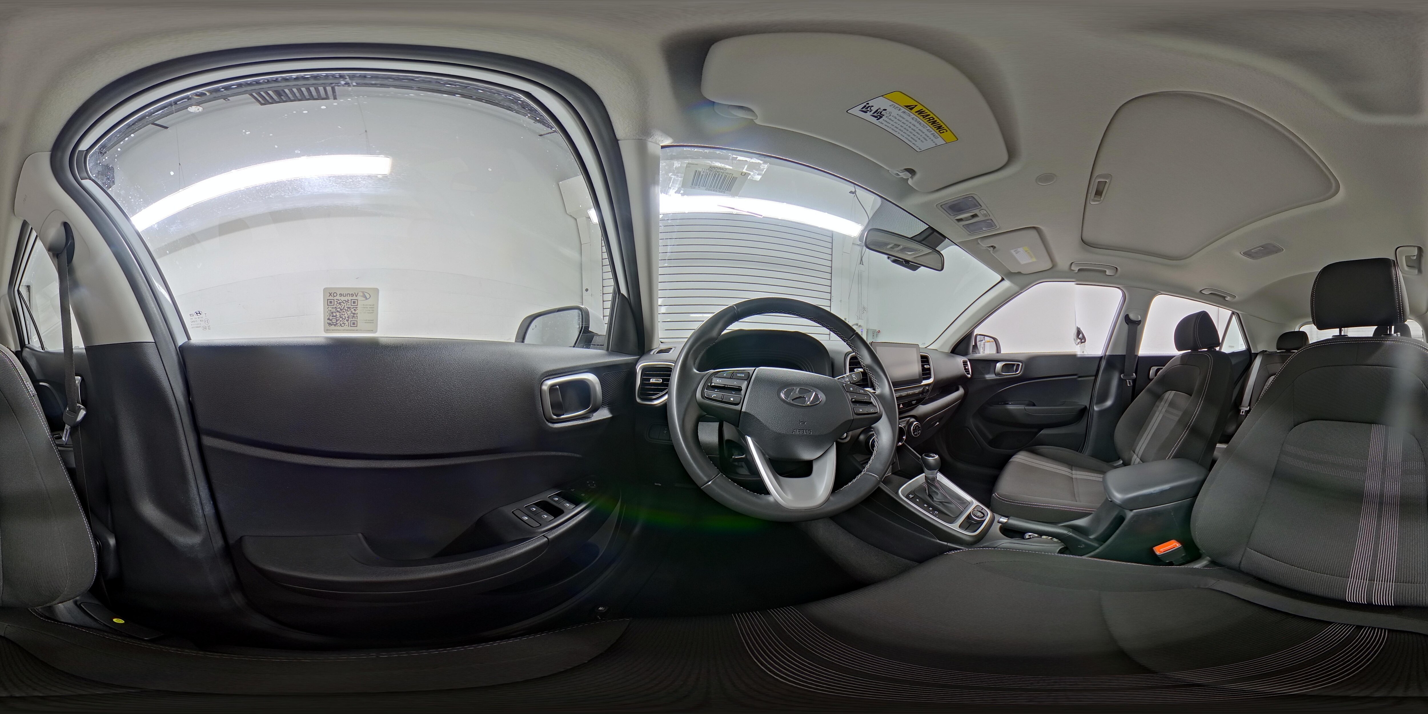 2025 Hyundai Venue SEL - Photo 22