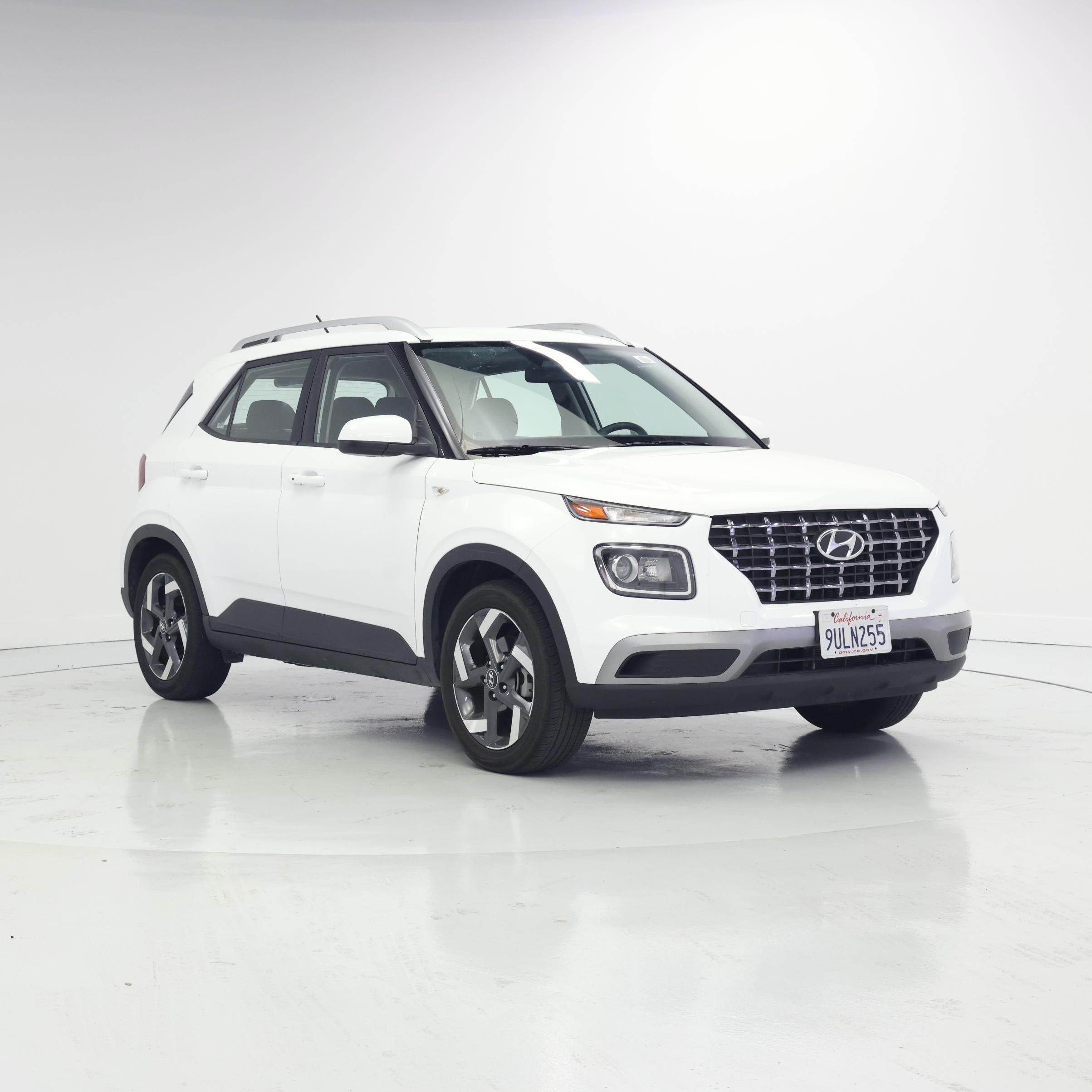 White 2025 Hyundai Venue SUV / Crossover Front-Wheel Drive Automatic