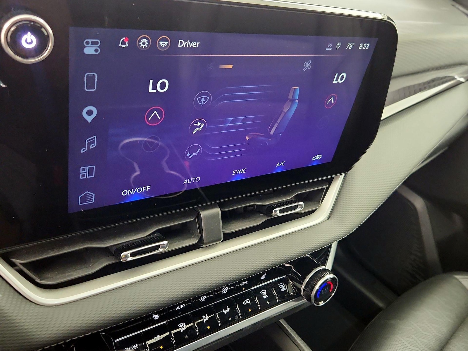 2025 Chevrolet Equinox LT - Photo 18