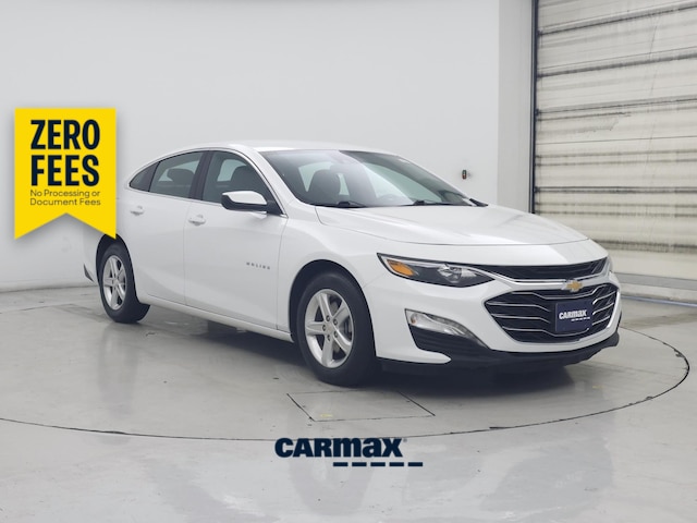 White 2024 Chevrolet Malibu Sedan Front-Wheel Drive Automatic