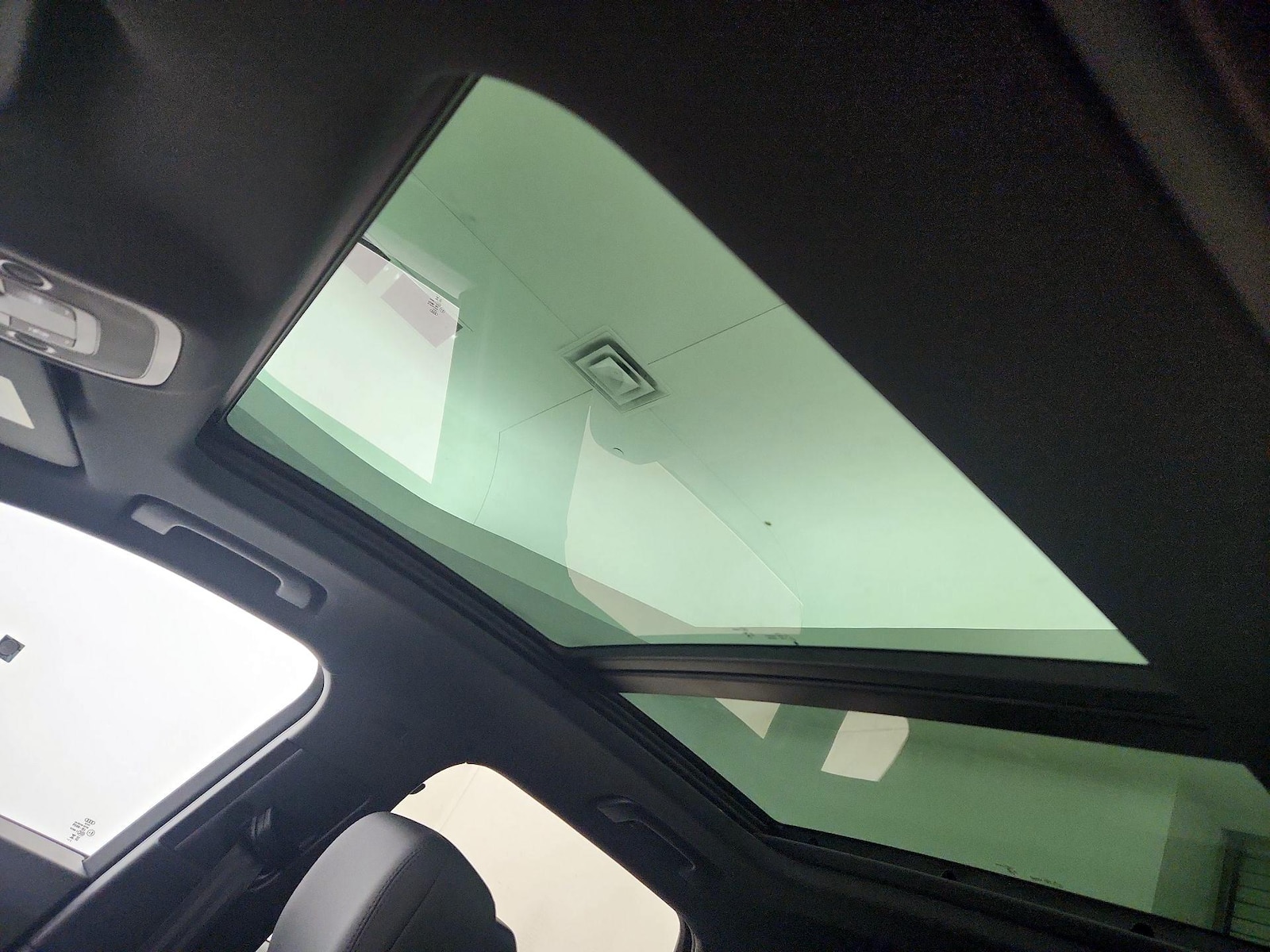 2025 Audi Q3 S Line Premium - Photo 18