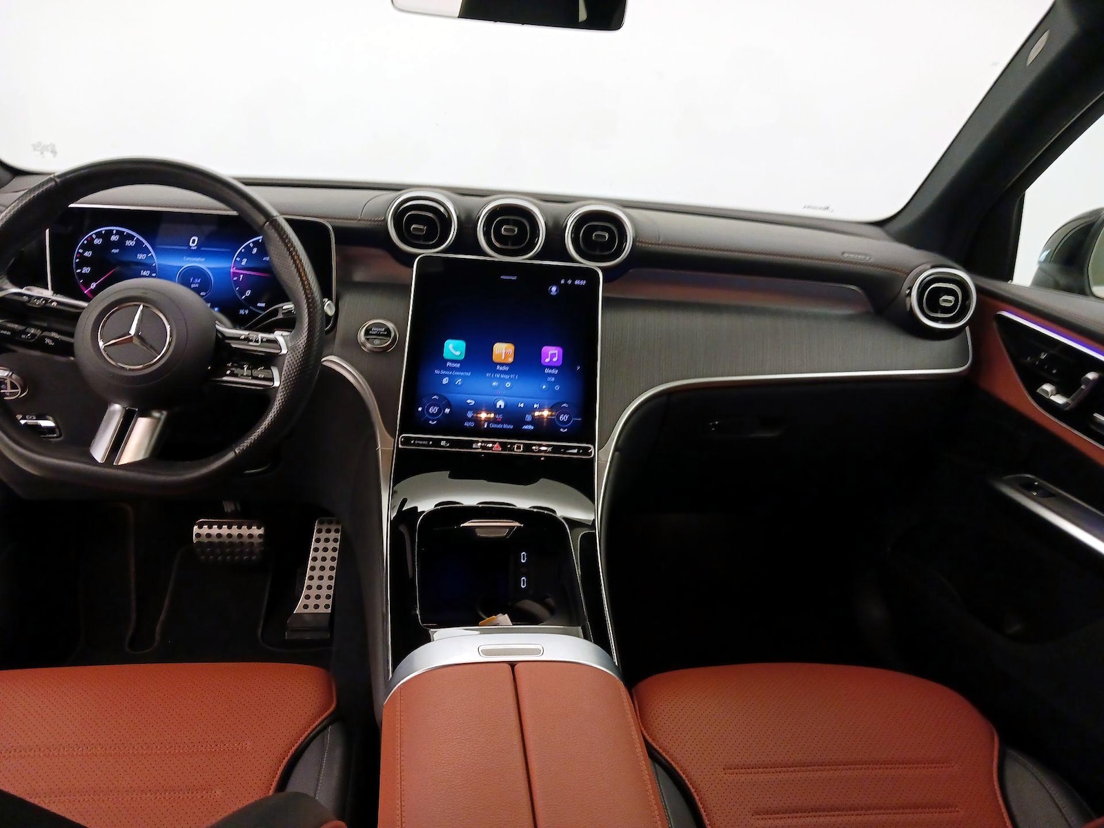 Apple CarPlay® & Android Auto™