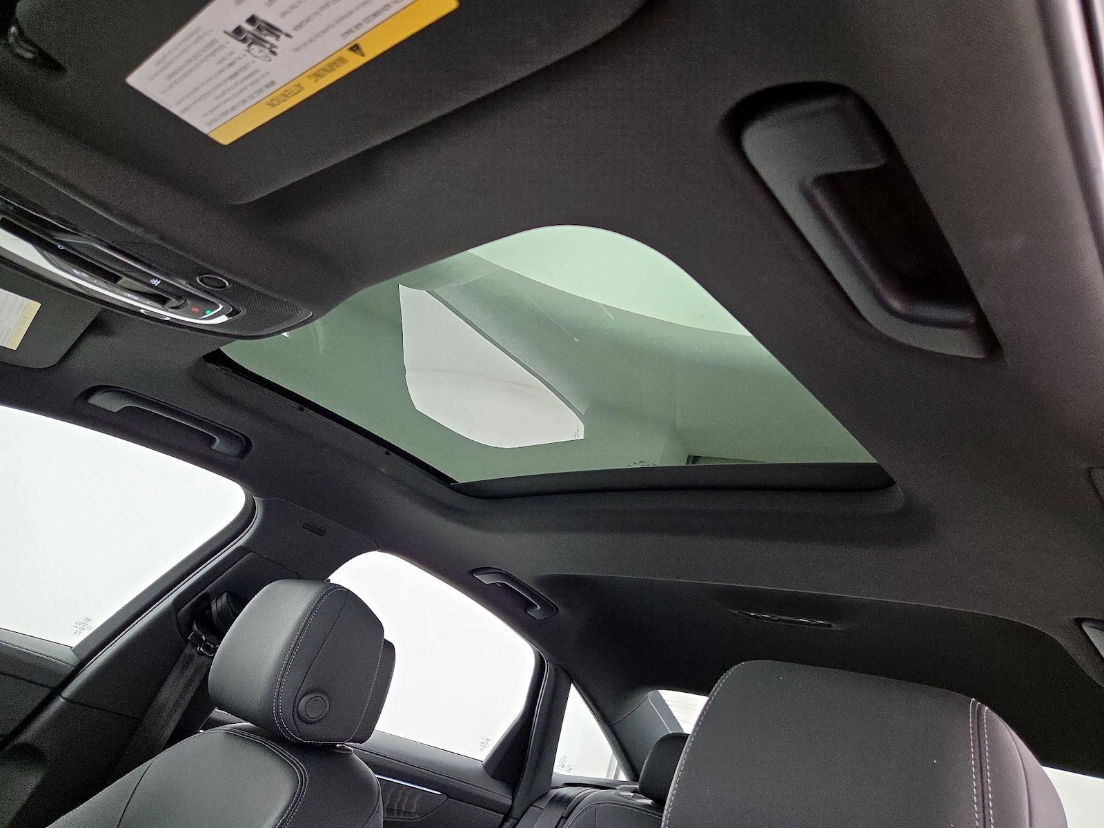 Sunroof(s) & Overhead Airbags
