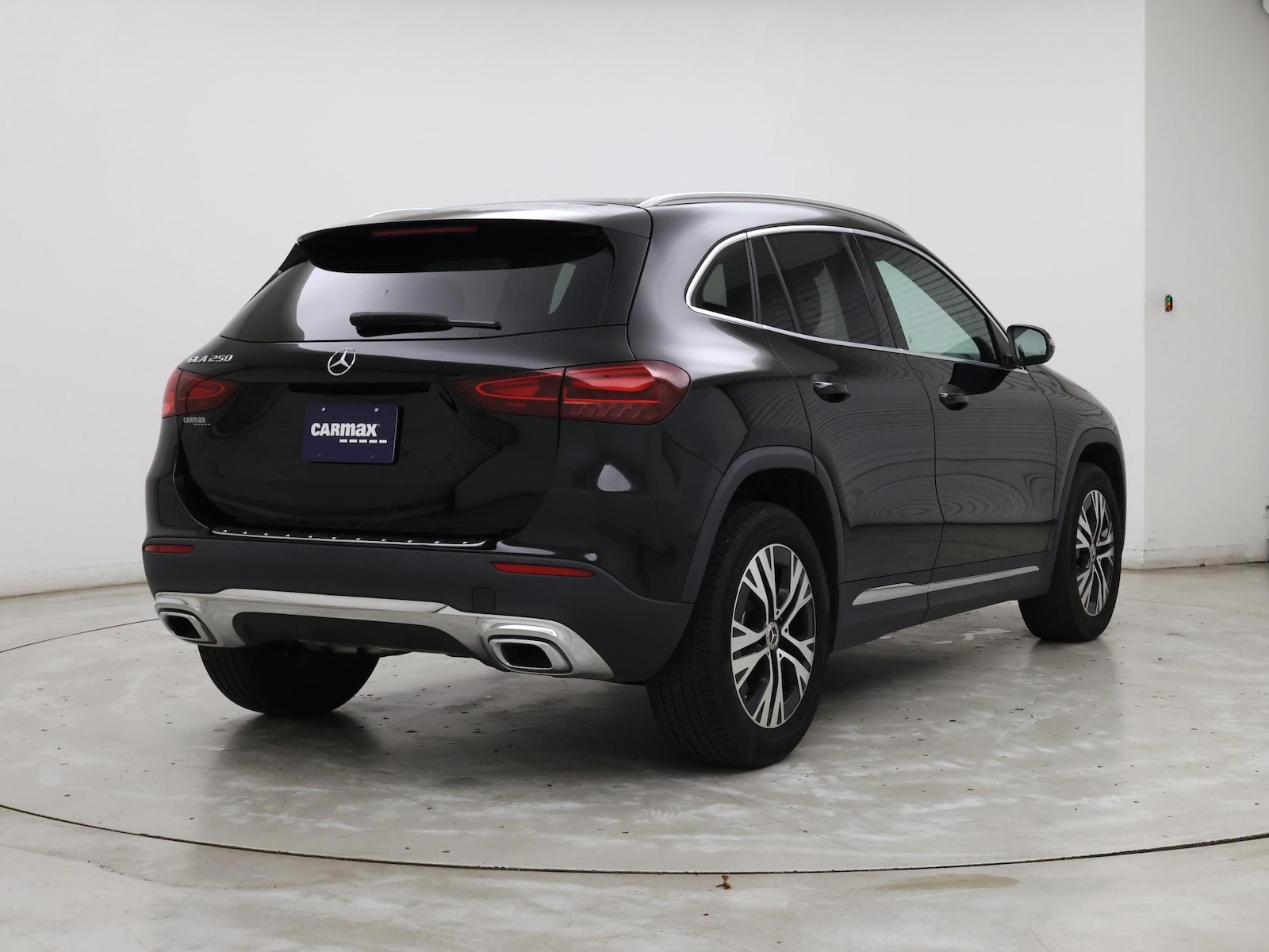 2025 Mercedes-Benz GLA GLA250 - Photo 9