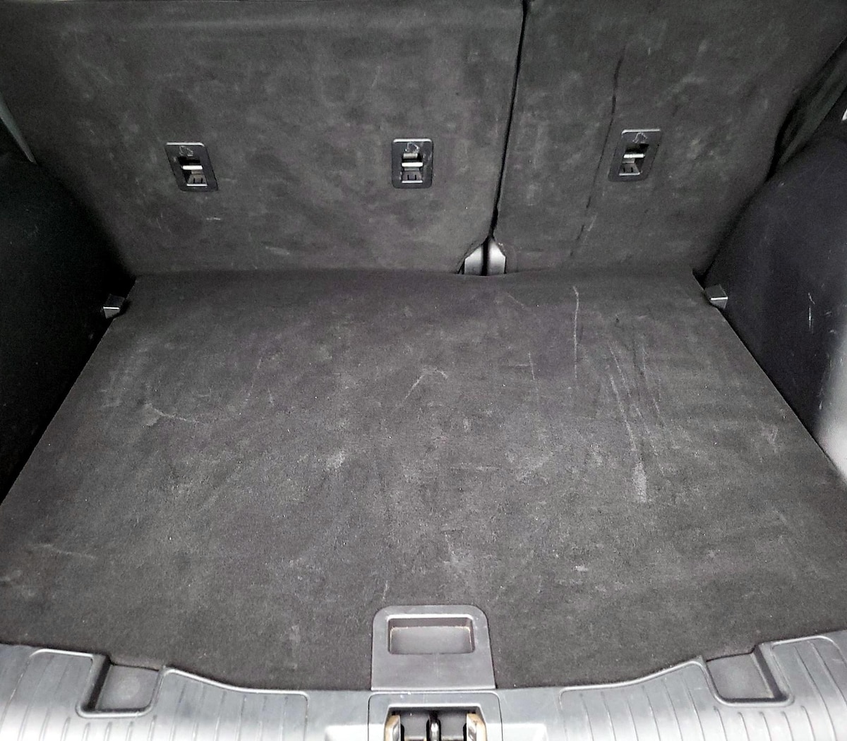 Trunk/Cargo (Seats Up)