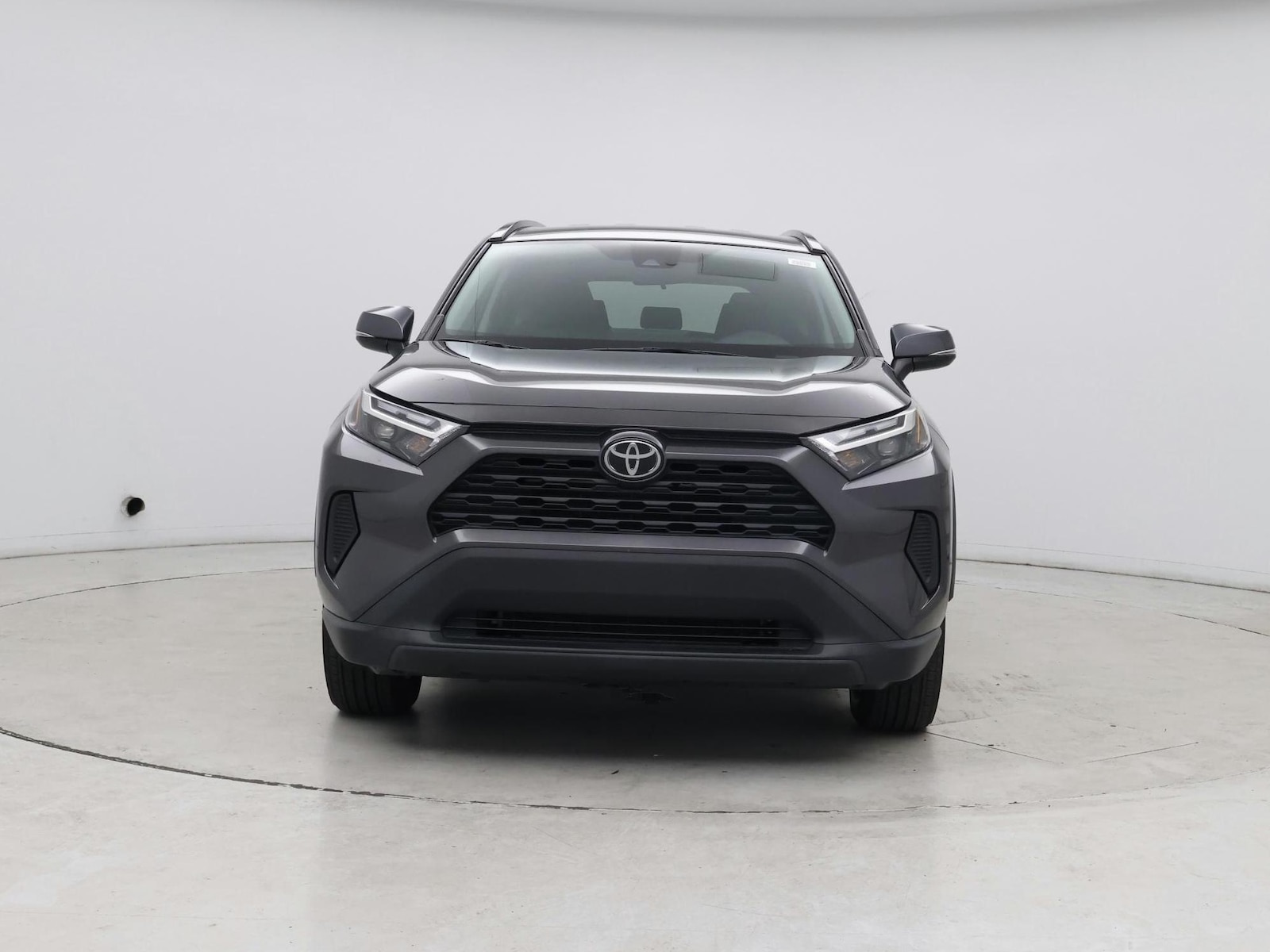 2024 Toyota RAV4 XLE - Photo 6